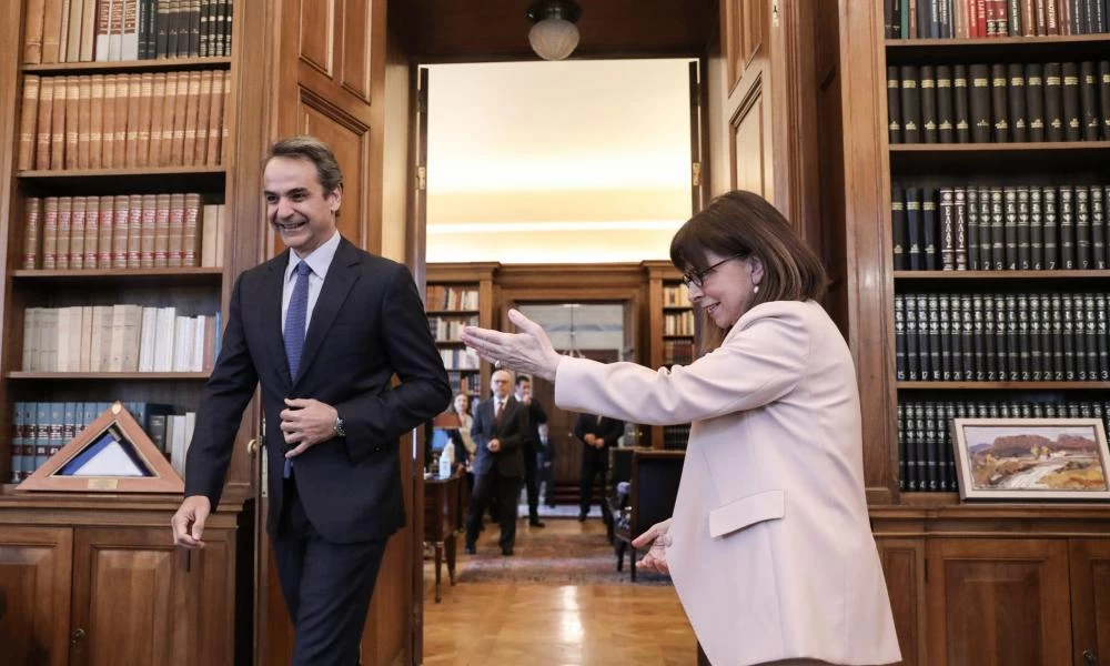 Συνάντηση Μητσοτάκη - Σακελλαροπούλου τη Δευτέρα